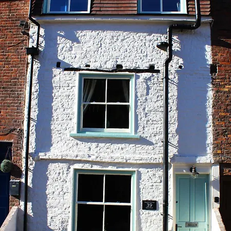 Boutique Fisherman's In Old Town * Scarborough